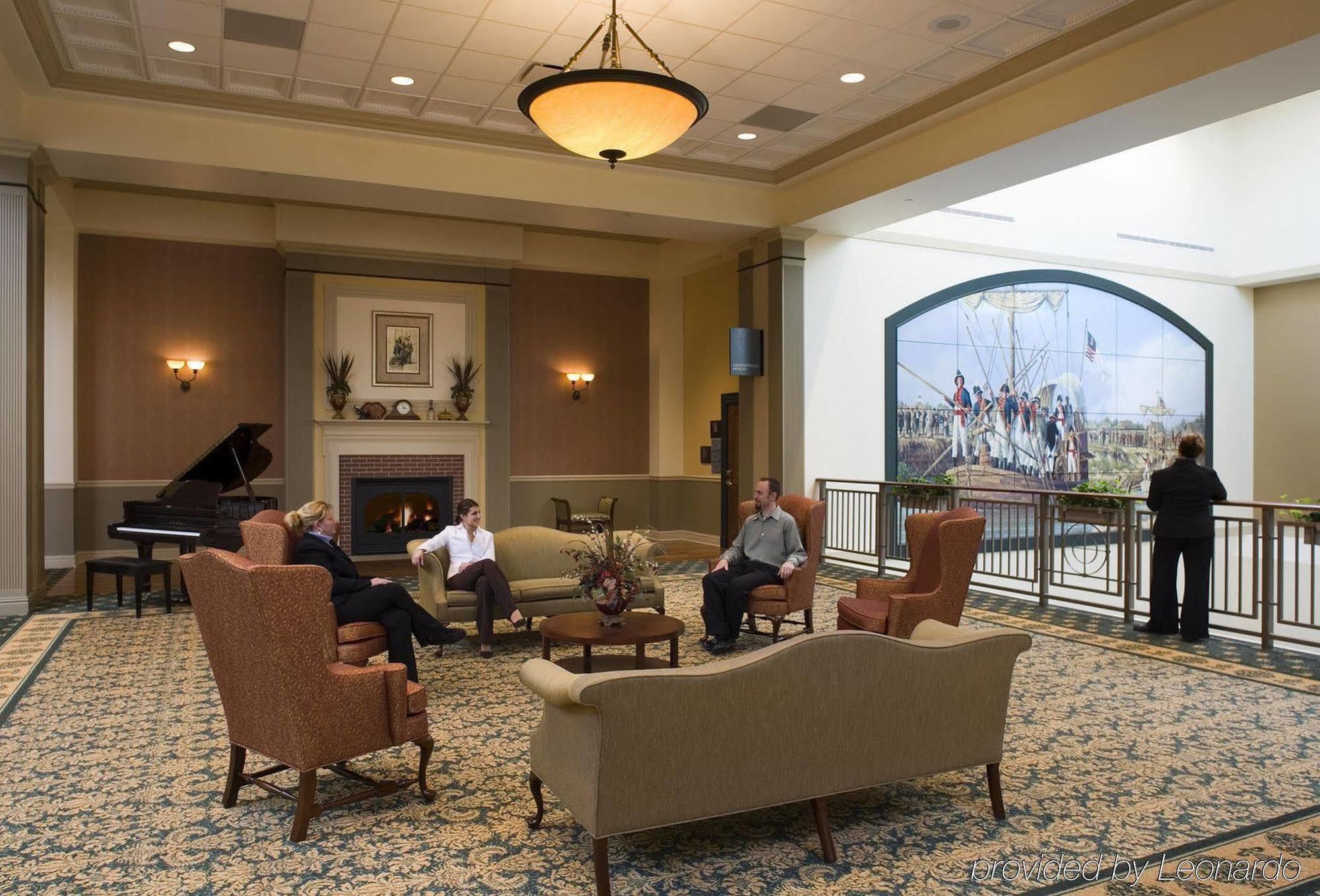 Embassy Suites By Hilton Saint Louis Saint Charles Interior photo