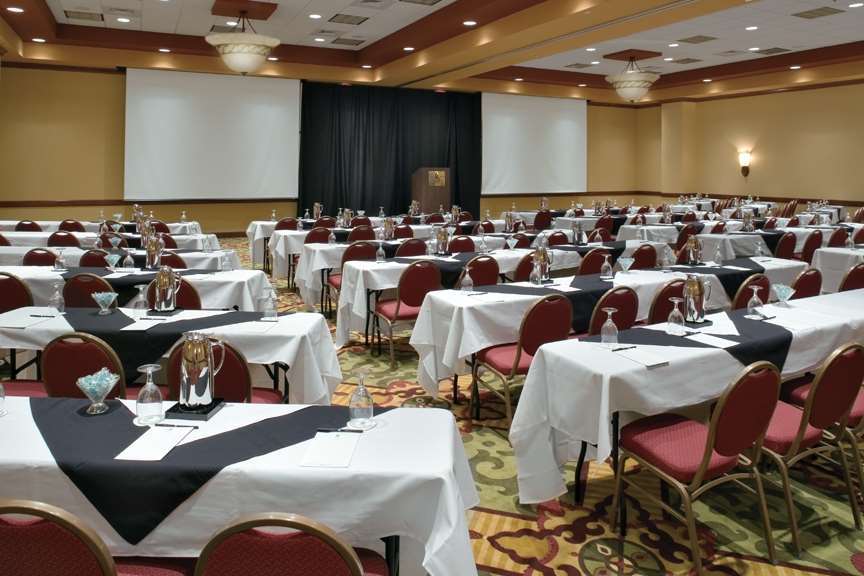 Embassy Suites By Hilton Saint Louis Saint Charles Facilities photo